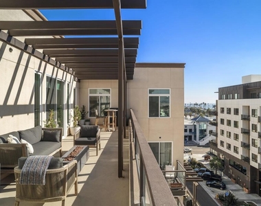 301 Mission Avenue - Photo Thumbnail 3