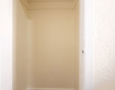 729 S Union Avenue - Photo Thumbnail 8