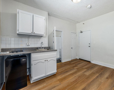 729 S Union Avenue - Photo Thumbnail 4