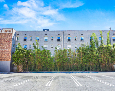 729 S Union Avenue - Photo Thumbnail 20