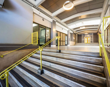 729 S Union Avenue - Photo Thumbnail 26