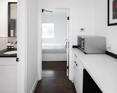 41215 Carlotta Drive - Photo Thumbnail 35