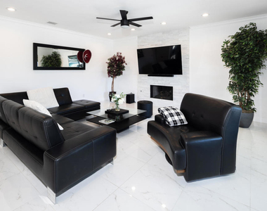 41215 Carlotta Drive - Photo Thumbnail 16