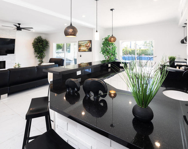 41215 Carlotta Drive - Photo Thumbnail 20