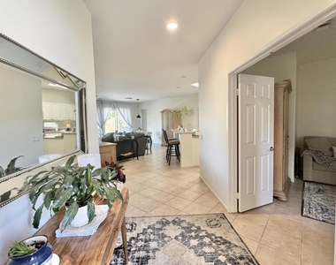 78322 Vinewood Drive - Photo Thumbnail 13