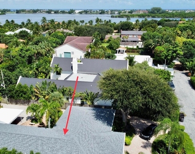 129 Alhambra Place - Photo Thumbnail 38