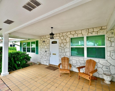 129 Alhambra Place - Photo Thumbnail 1