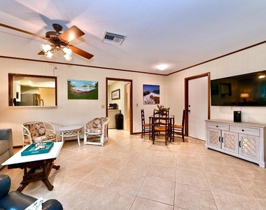 129 Alhambra Place - Photo Thumbnail 28