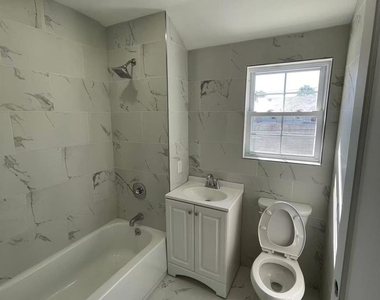 19 Travers Street - Photo Thumbnail 3