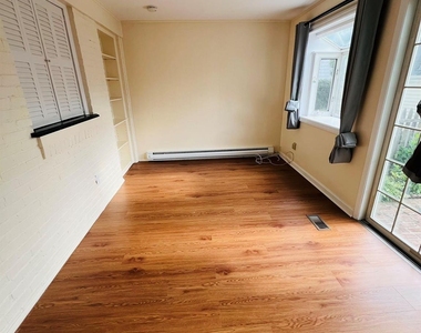 19 Travers Street - Photo Thumbnail 9