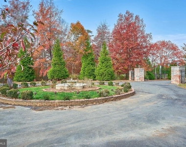 12815 Braddock Road - Photo Thumbnail 20