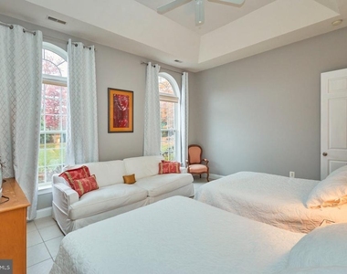 12815 Braddock Road - Photo Thumbnail 14