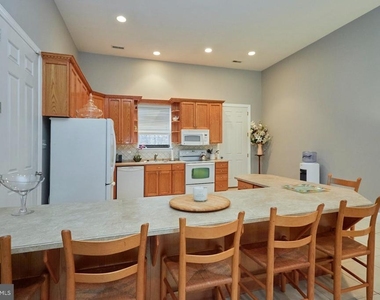 12815 Braddock Road - Photo Thumbnail 7