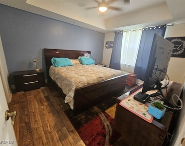 10720 Ravenna Way - Photo Thumbnail 18