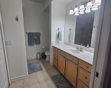 10720 Ravenna Way - Photo Thumbnail 23