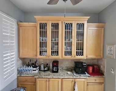 10720 Ravenna Way - Photo Thumbnail 8