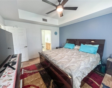 10720 Ravenna Way - Photo Thumbnail 21