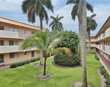 1100 Gulf Shore Boulevard N - Photo Thumbnail 19