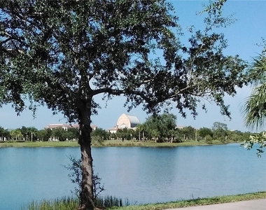 5068 Annunciation Circle - Photo Thumbnail 16