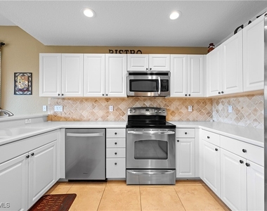 6815 Ascot Drive - Photo Thumbnail 3