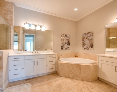 6560 Roma Way - Photo Thumbnail 11