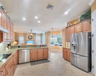 21093 Torre Del Lago Street - Photo Thumbnail 9