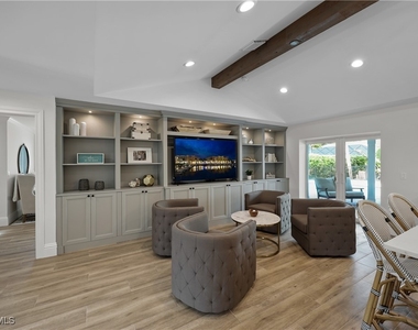 4611 Crayton Road - Photo Thumbnail 8