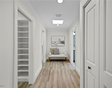 4611 Crayton Road - Photo Thumbnail 18