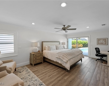 4611 Crayton Road - Photo Thumbnail 17