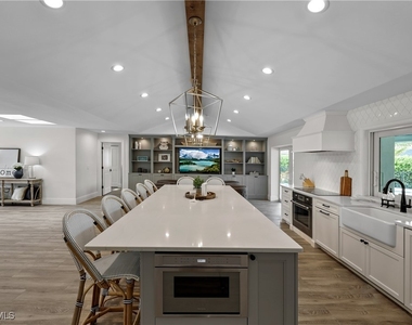 4611 Crayton Road - Photo Thumbnail 13