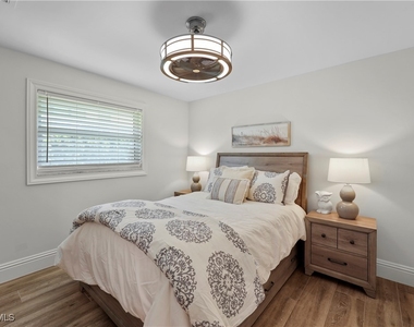 4611 Crayton Road - Photo Thumbnail 21