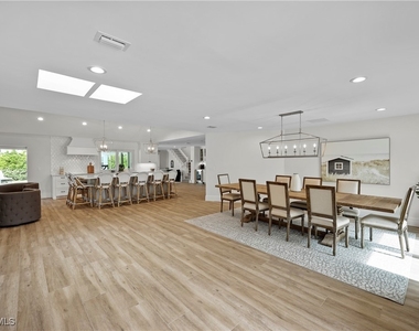 4611 Crayton Road - Photo Thumbnail 7