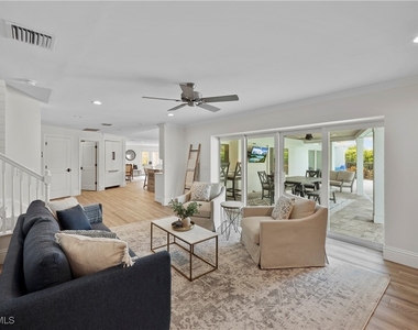 4611 Crayton Road - Photo Thumbnail 16