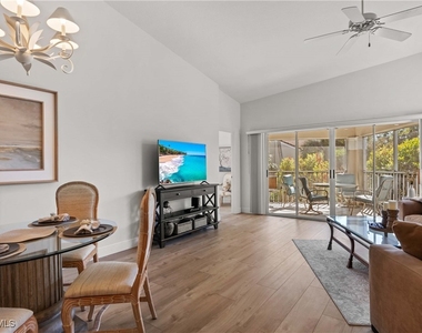 8415 Excalibur Circle - Photo Thumbnail 2