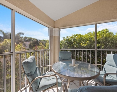8415 Excalibur Circle - Photo Thumbnail 20