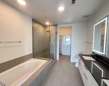 3300 Main St - Photo Thumbnail 8