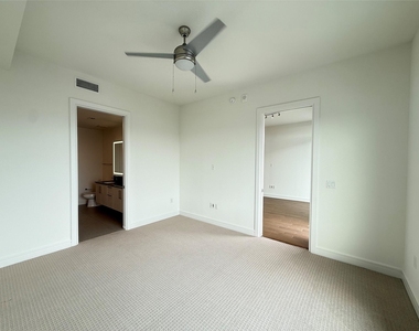 3300 Main St - Photo Thumbnail 7