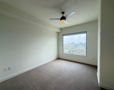 3300 Main St - Photo Thumbnail 4
