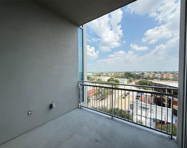 3300 Main St - Photo Thumbnail 8