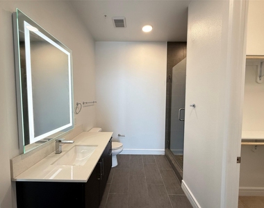 3300 Main St - Photo Thumbnail 5