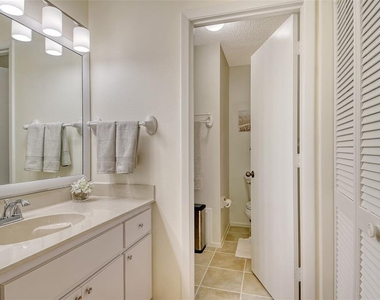 3269 Cross Creek Drive - Photo Thumbnail 11