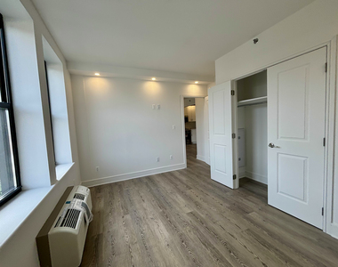 45 West 81st Street - Photo Thumbnail 7