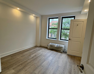 45 West 81st Street - Photo Thumbnail 5