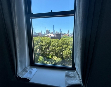 45 West 81st Street - Photo Thumbnail 1