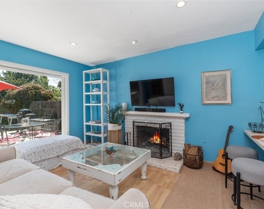 3068 Zell Drive - Photo Thumbnail 14