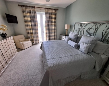 204 Shelley Lane - Photo Thumbnail 8