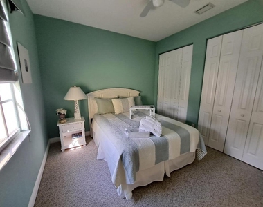 204 Shelley Lane - Photo Thumbnail 16