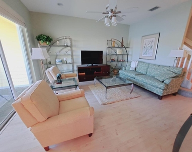 204 Shelley Lane - Photo Thumbnail 2