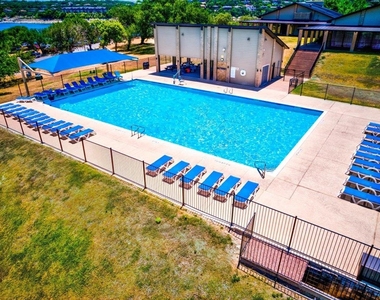 287 Venture Blvd - Photo Thumbnail 32