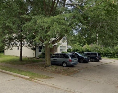 1405 Bayberry Ct - Photo Thumbnail 7
